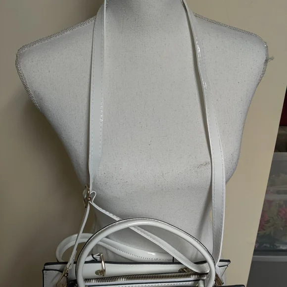 Danbooty White Croc-Embossed Women's Bag Pu Leather Shoulder Bag, White - Picture 5 of 15